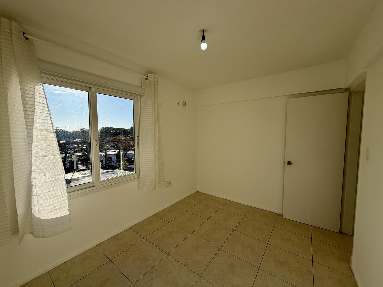 Alquiler de Apartamento en Colonia del Sacramento, a metros del Shopping · Foto 8