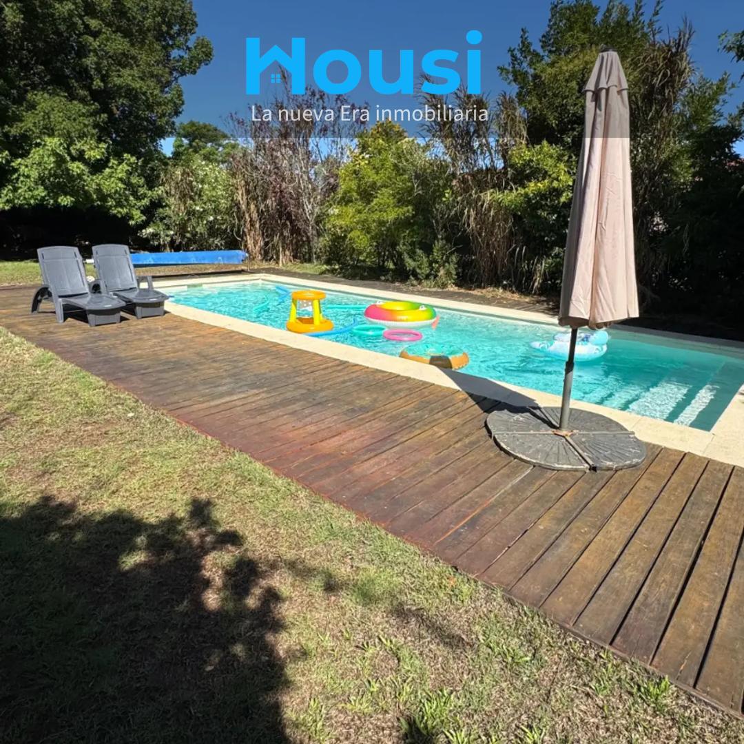 Venta amplia Casa 3 dormitorios con piscina y parrillero a 3 cuadras del mar en Las Toscas