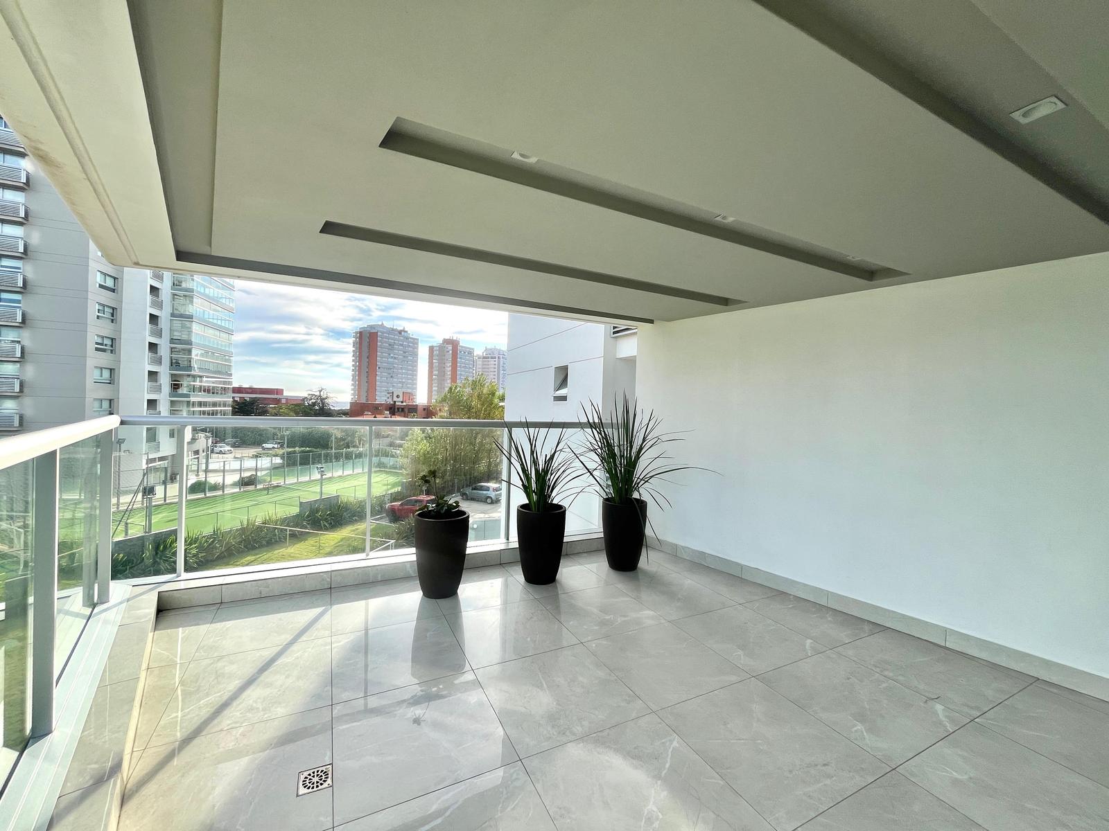 Alquiler Invernal Apartamento 2 Dormitorios, Parrillero, Amenities, Playa Mansa · Foto 8