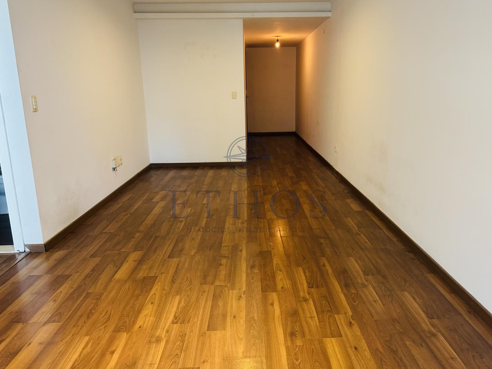 Alquiler Punta Carretas, 2 dorm, 2 baños, garaje · Foto 4
