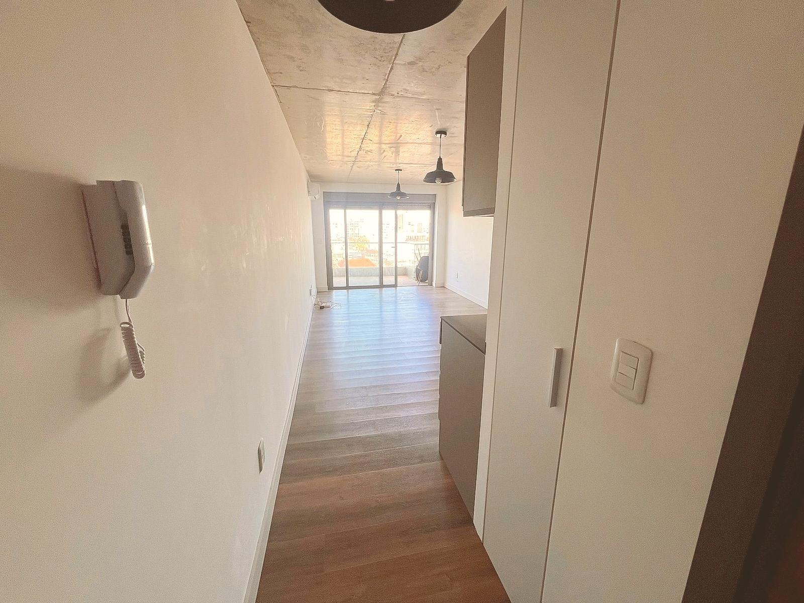 ALQUILER MONOAMBIENTE POCITOS NUEVO AL FRENTE PISCINA AMMENITIES · Foto 2