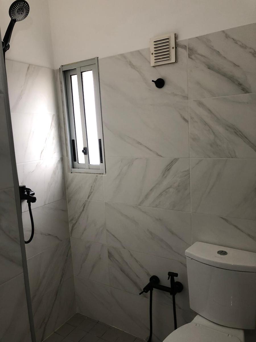 Alquiler Apartamento 1 Dormitorio Con Garage – Ciudad Vieja / A Pasos De Plaza Independencia · Foto 11