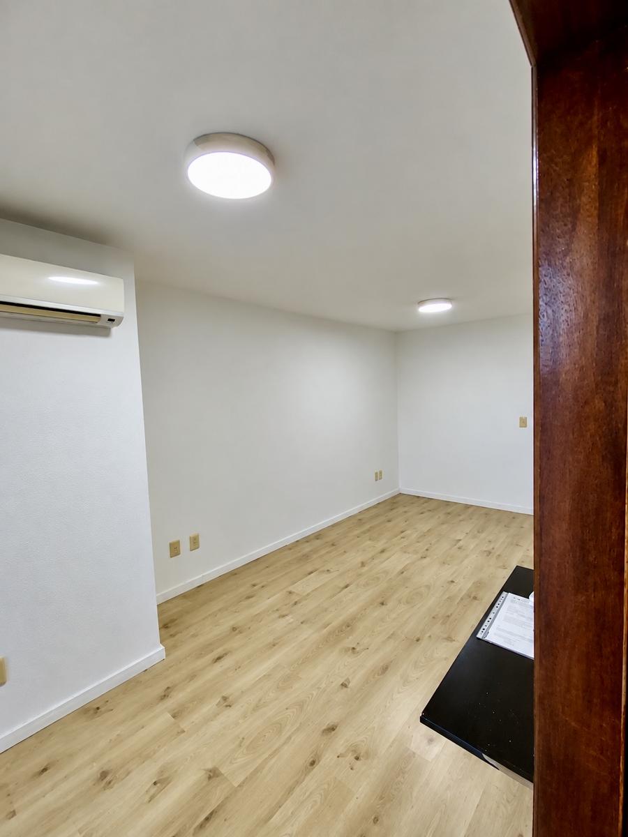 Alquiler de Apartamento de 1 dormitorio con balcón en Parque Rodó, Montevideo. · Foto 9
