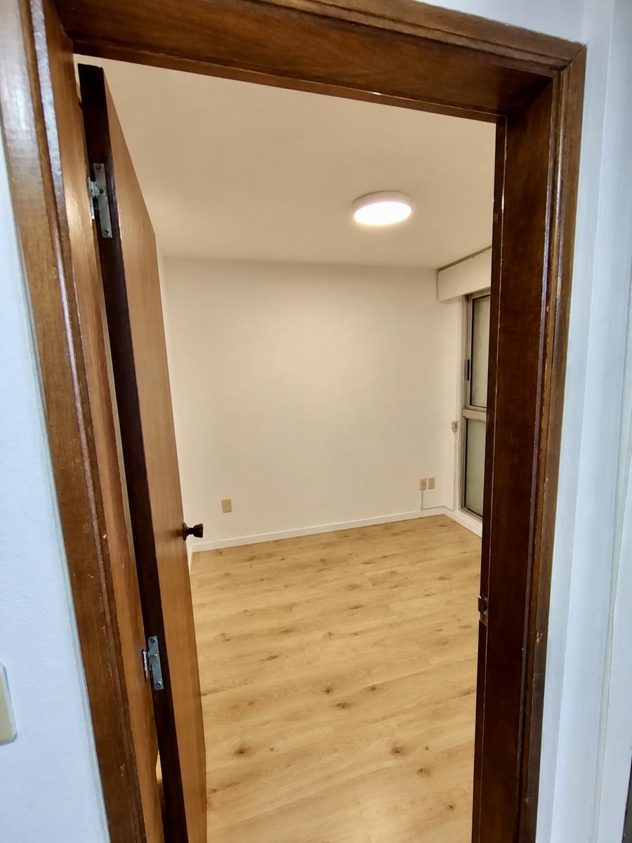 Alquiler de Apartamento de 1 dormitorio con balcón en Parque Rodó, Montevideo. · Foto 10