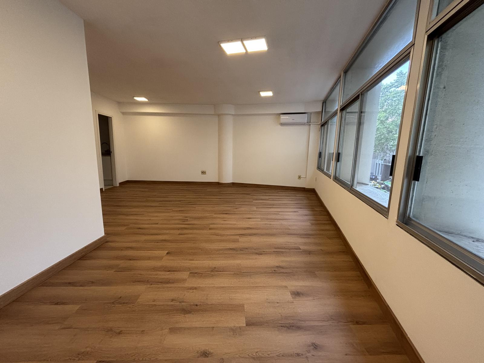 Alquiler oficina en Torre del Gaucho · Foto 3