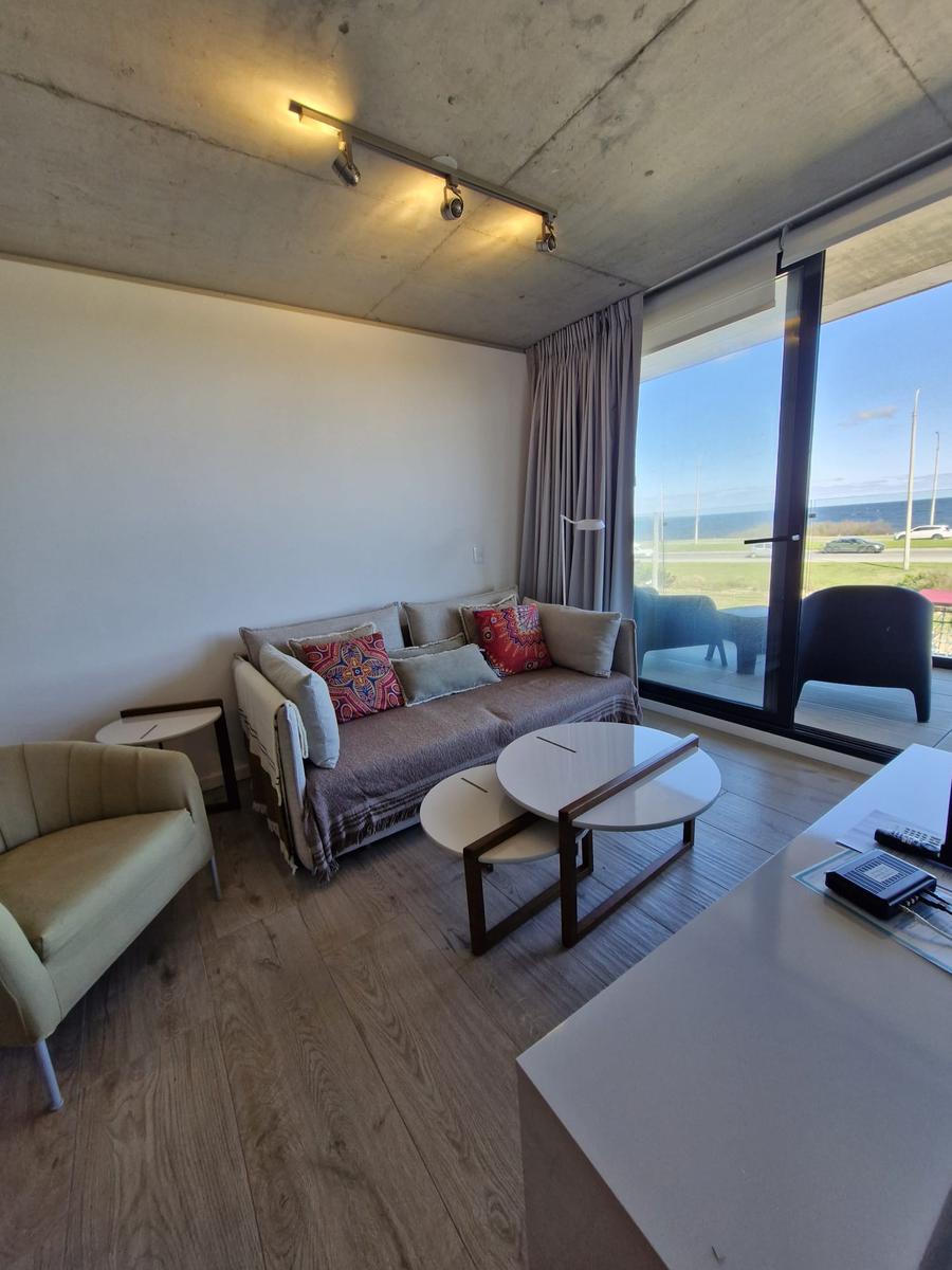 Apartamento en Playa Mansa · Foto 5
