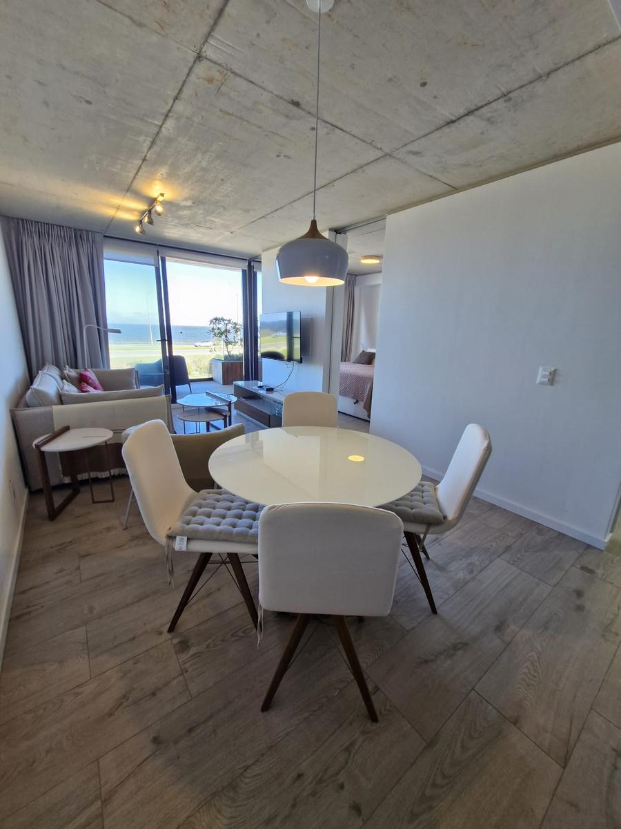 Apartamento en Playa Mansa · Foto 7