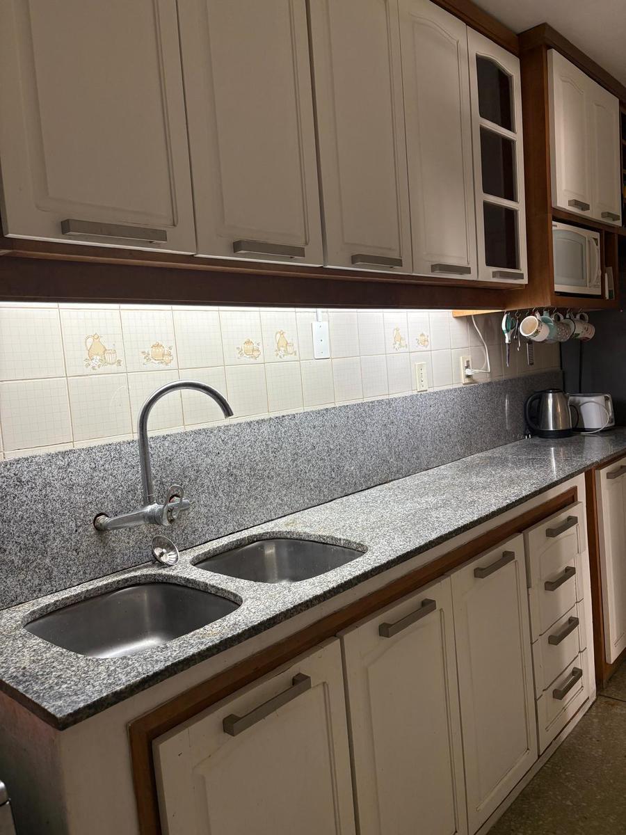 Apartamento en alquiler 2 dormitorios, 2 baños terraza al frente zona pocitos · Foto 9