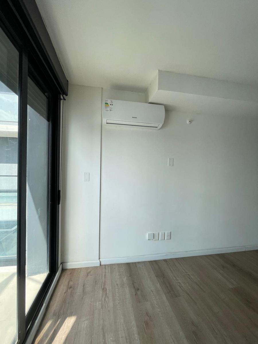 Apartamento en alquiler 1 dormitorio con balcón, garaje, gimnasio, sum, solárium, Malvin · Foto 12