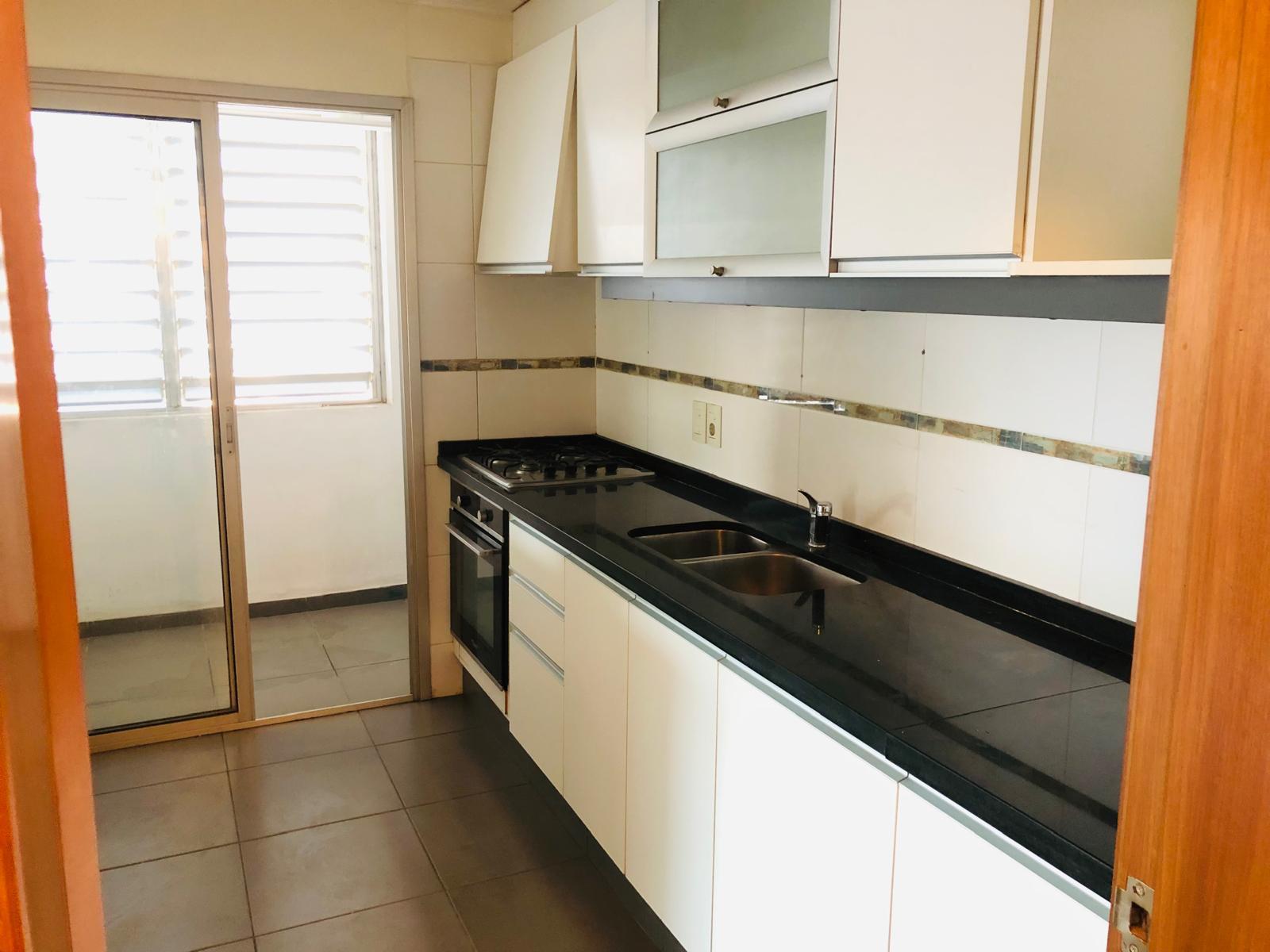Alquiler Apartamento tres dormitorios con Garage doble en Malvín Sur - A pasos de la Rambla · Foto 10
