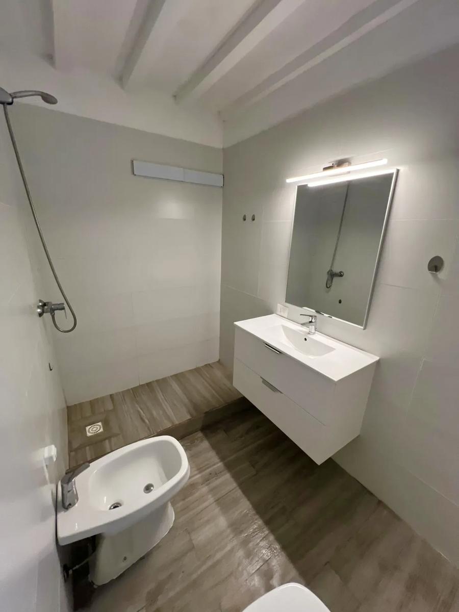 Alquiler de Apartamento de 2 dormitorios con terraza en Malvín, Montevideo. · Foto 11