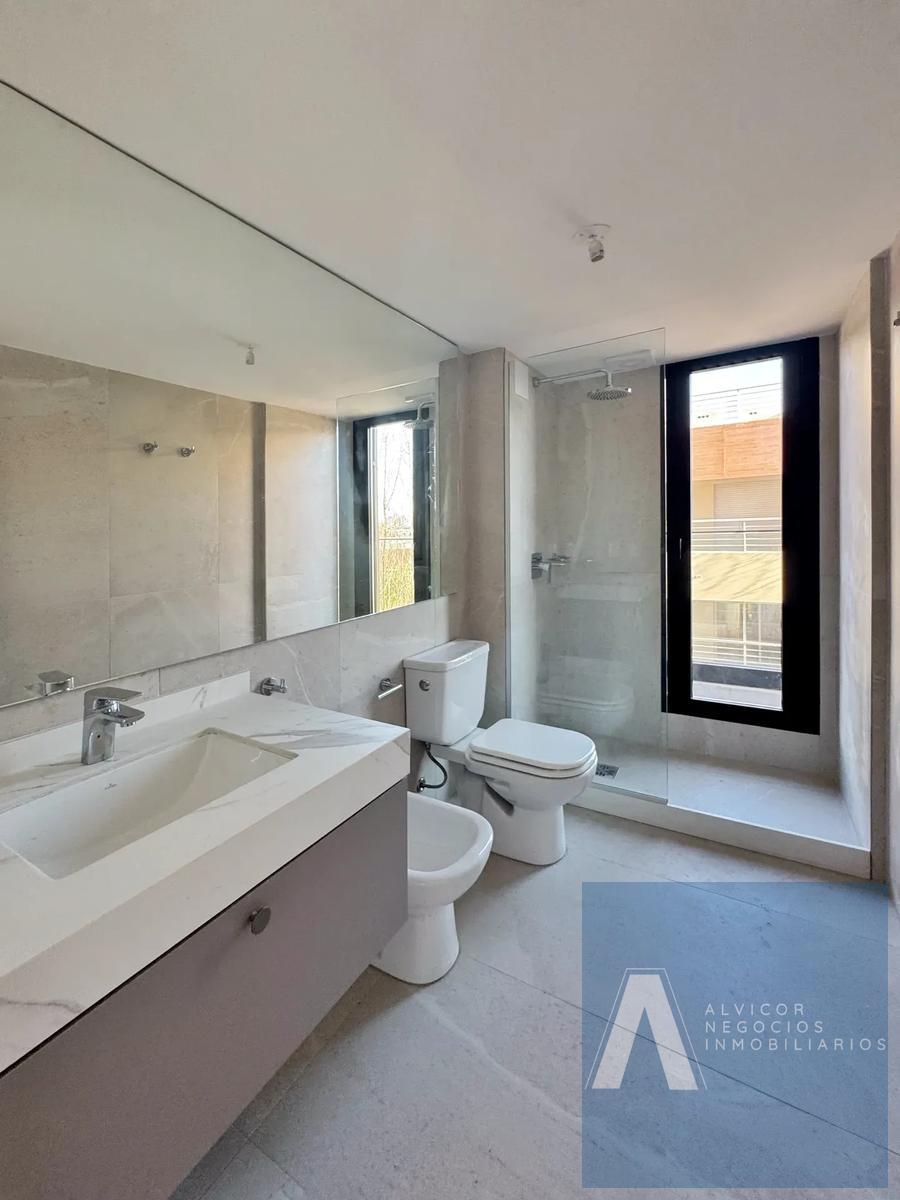 Apartamento de 2 Dormitorios con Garaje en Alquiler, Barra de Carrasco AP8559479 · Photo 5