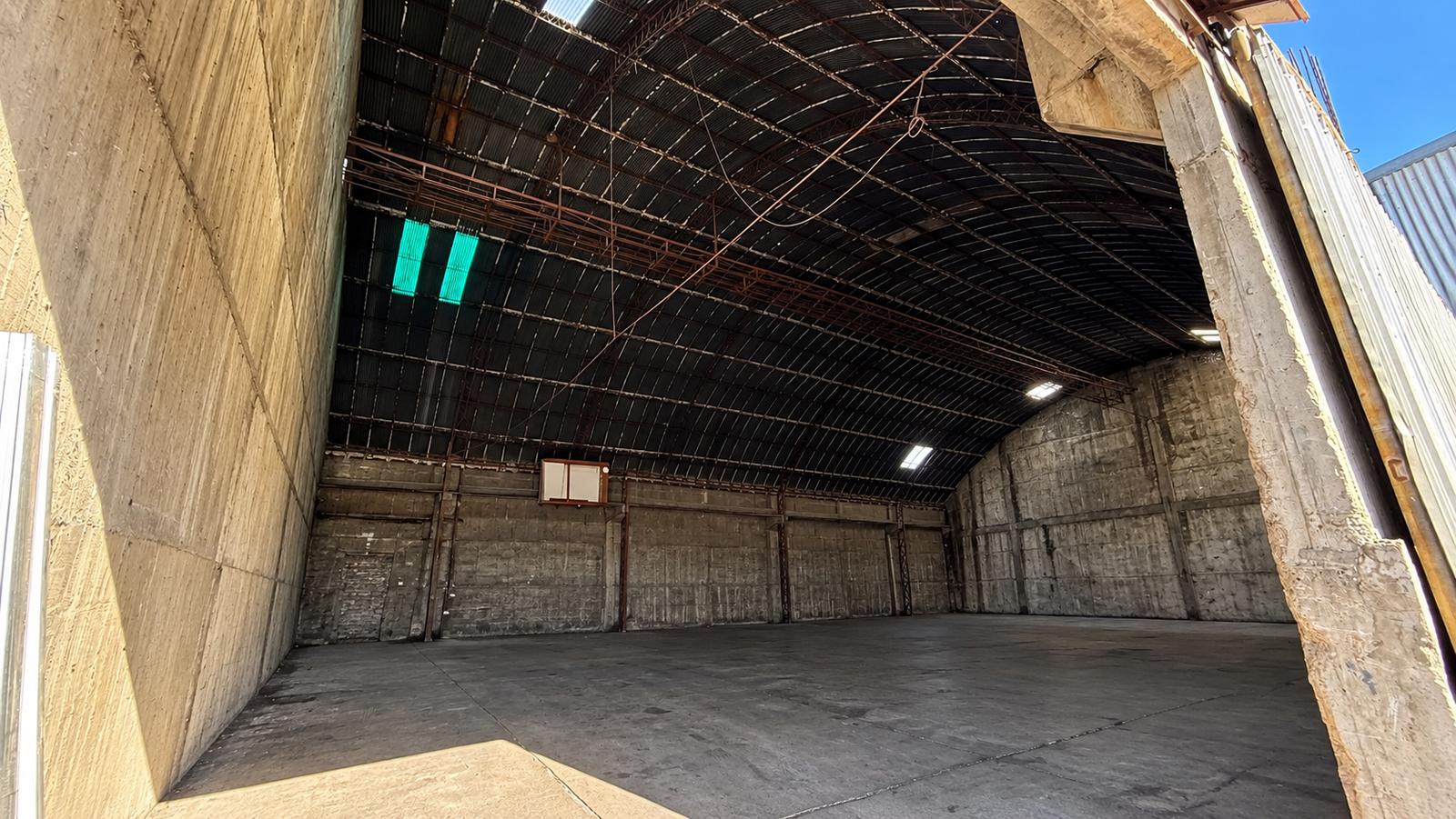 Veracierto y Zumaran, 1150 M2, Vig 24 Hs, zona habilitada para transito de contenedores!! · Foto 3