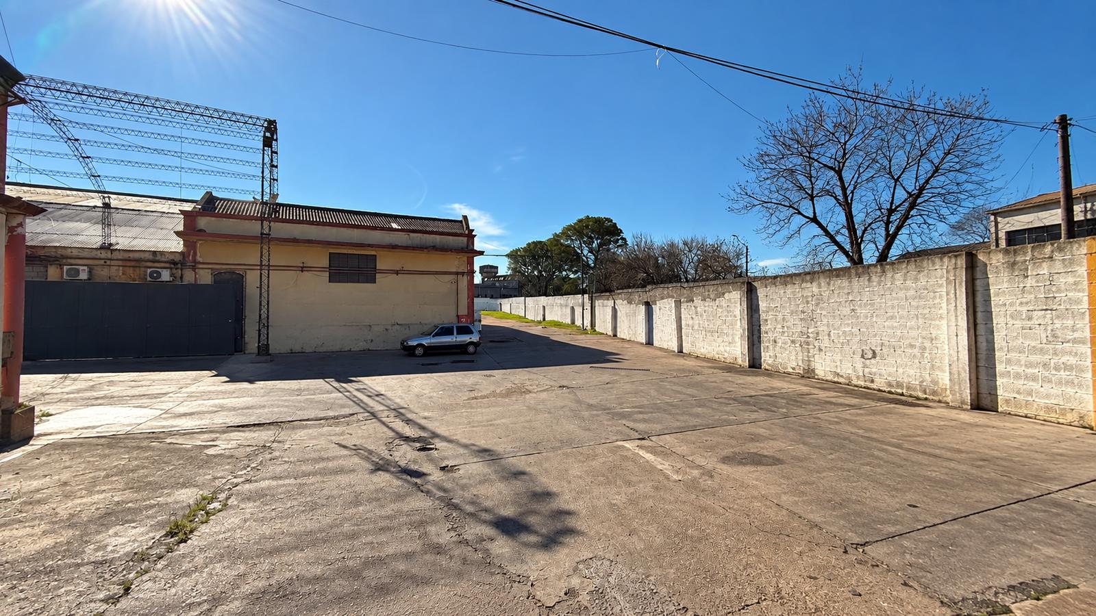Veracierto y Zumaran, 1150 M2, Vig 24 Hs, zona habilitada para transito de contenedores!! · Foto 10