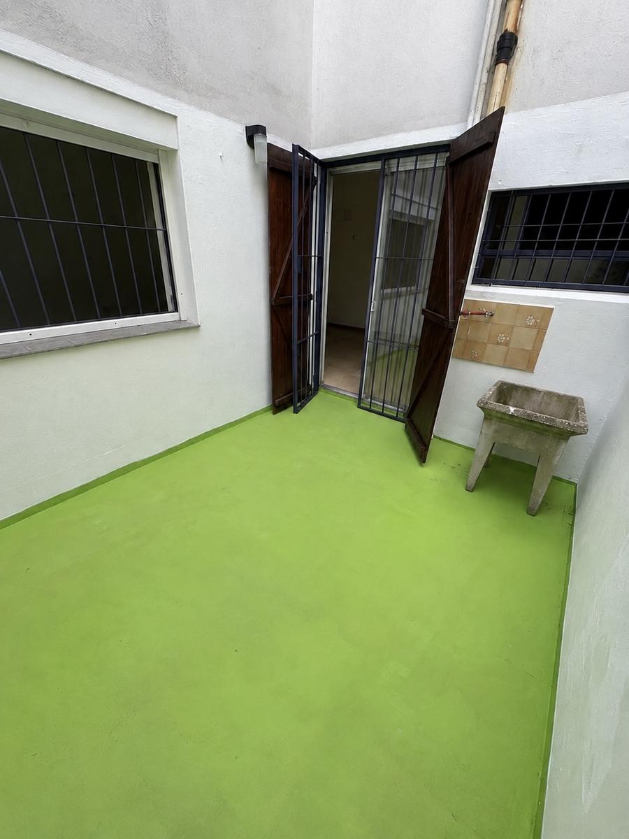 Alquiler de Apartamento de 1 dormitorio con patio en Parque Batlle, Montevideo. · Foto 10