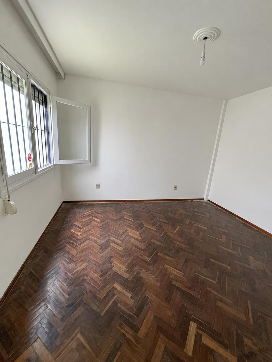 Alquiler de Apartamento de 1 dormitorio con patio en Parque Batlle, Montevideo. · Foto 12