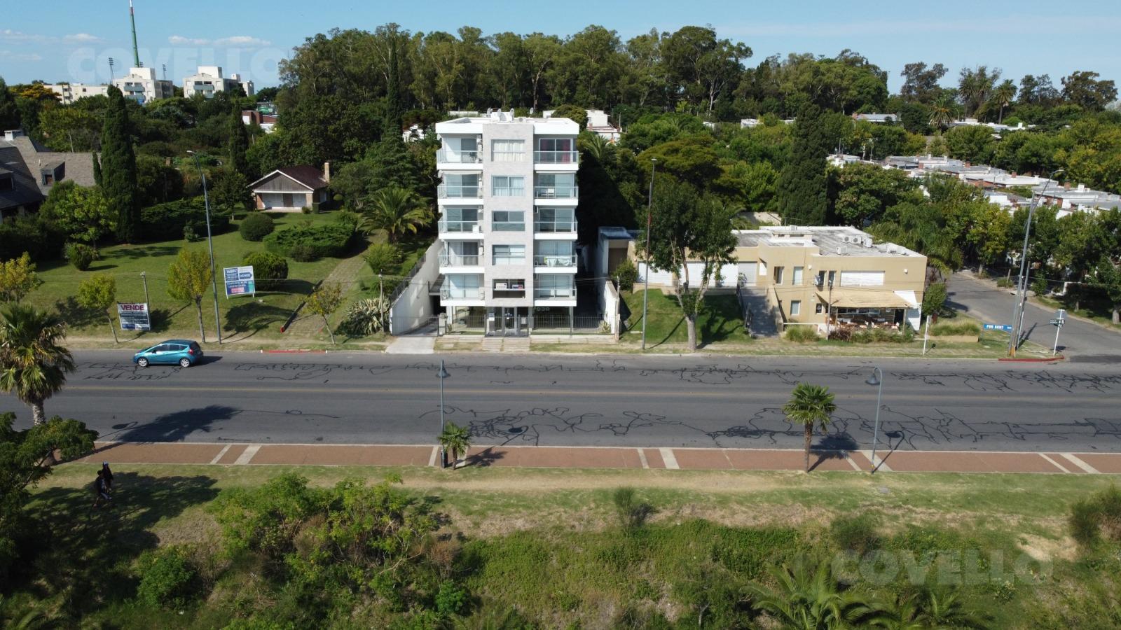 Excelente apartamento sobre la Rambla de Colonia del Sacramento · Foto 1