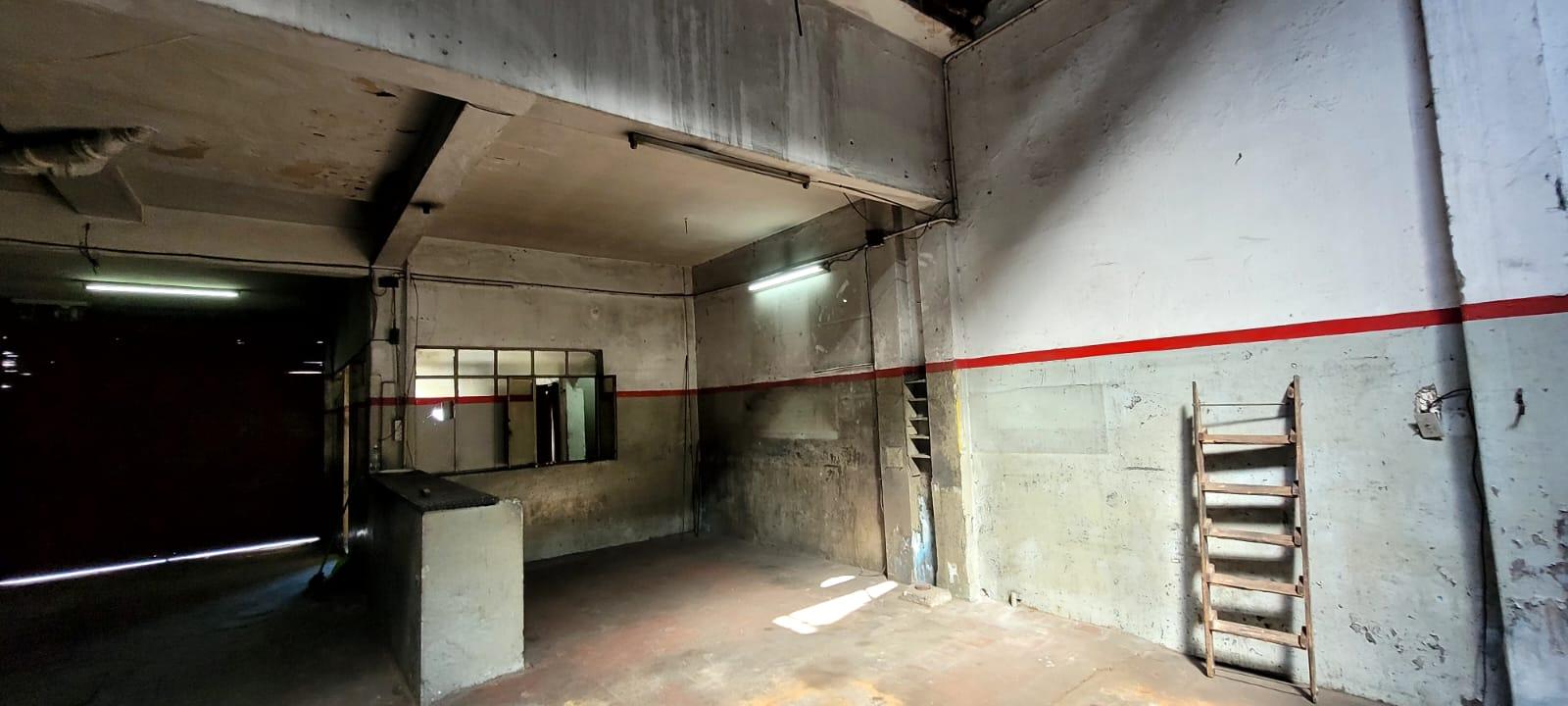 Depósito, Taller Mecánico con fosa en La Comercial · Foto 5