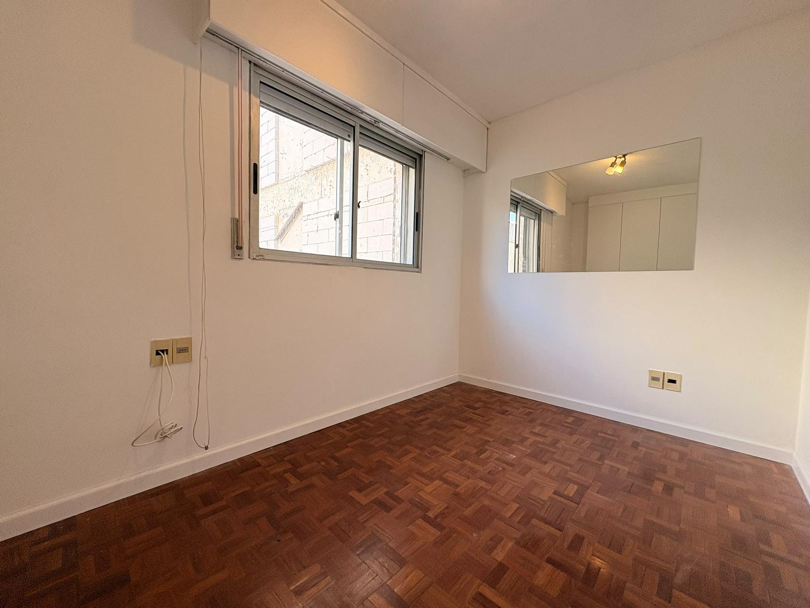 Apartamento en Punta Carretas de 3 Dormitorios al Frente con Garaje · Foto 12