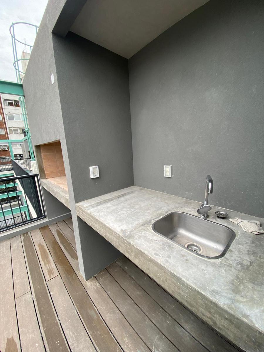 Alquiler Penthouse en Punta Carretas 2 Dormitorios, Terraza con Parrillero y Garaje · Foto 10