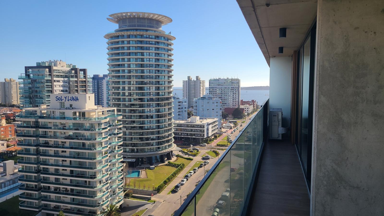 Departamento en Alquiler a Pasos del Playa Mansa y Brava - TM10336162 · Foto 2