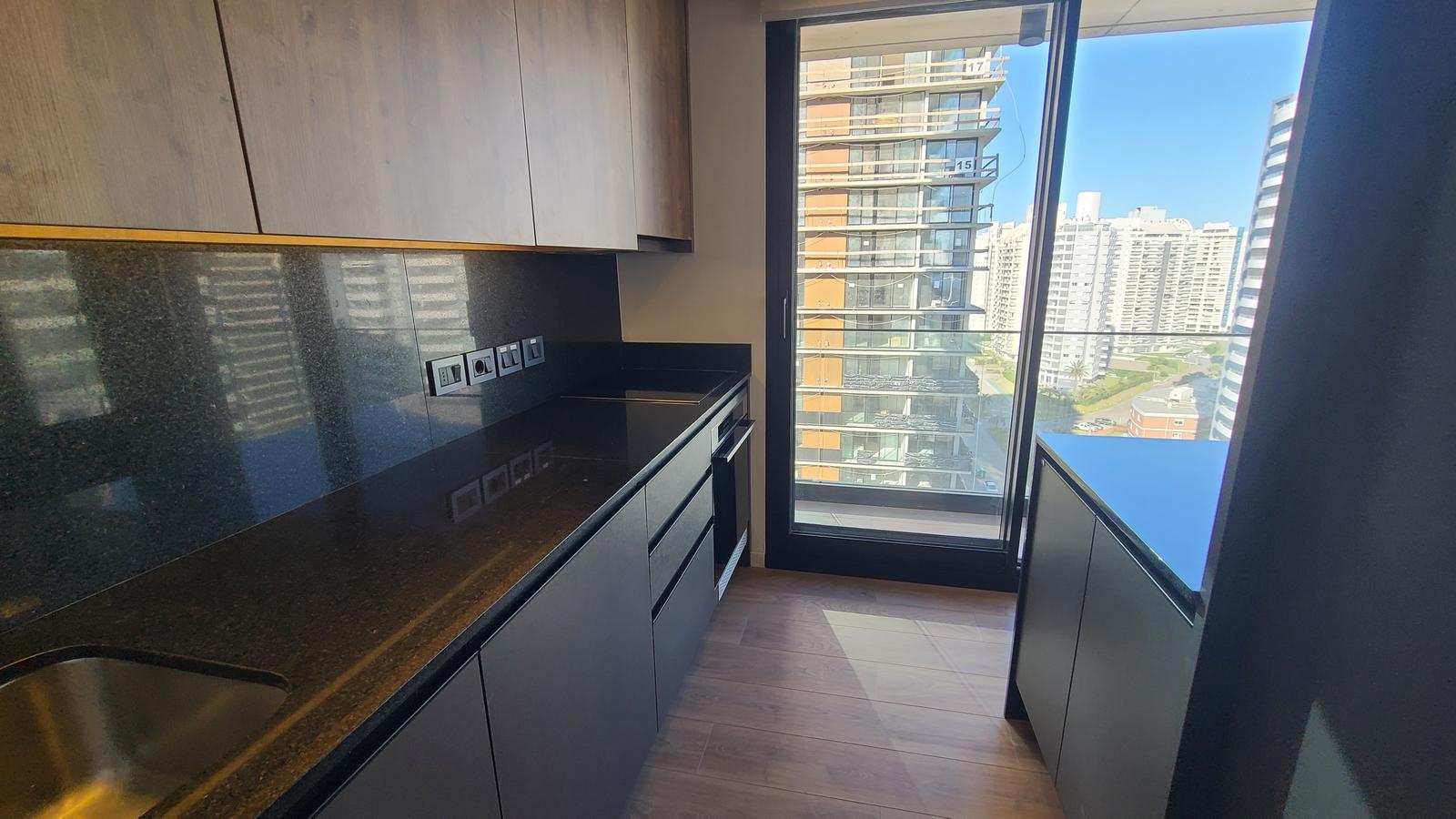 Departamento en Alquiler a Pasos del Playa Mansa y Brava - TM10336162 · Foto 7