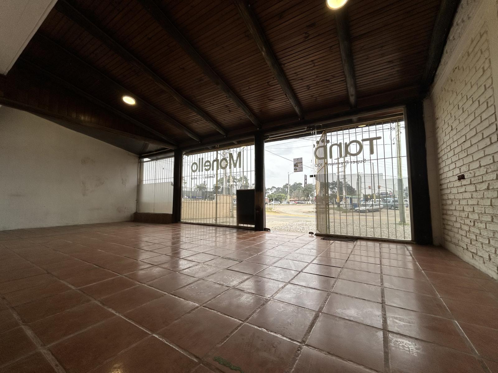 Alquiler Local El pinar · Foto 10