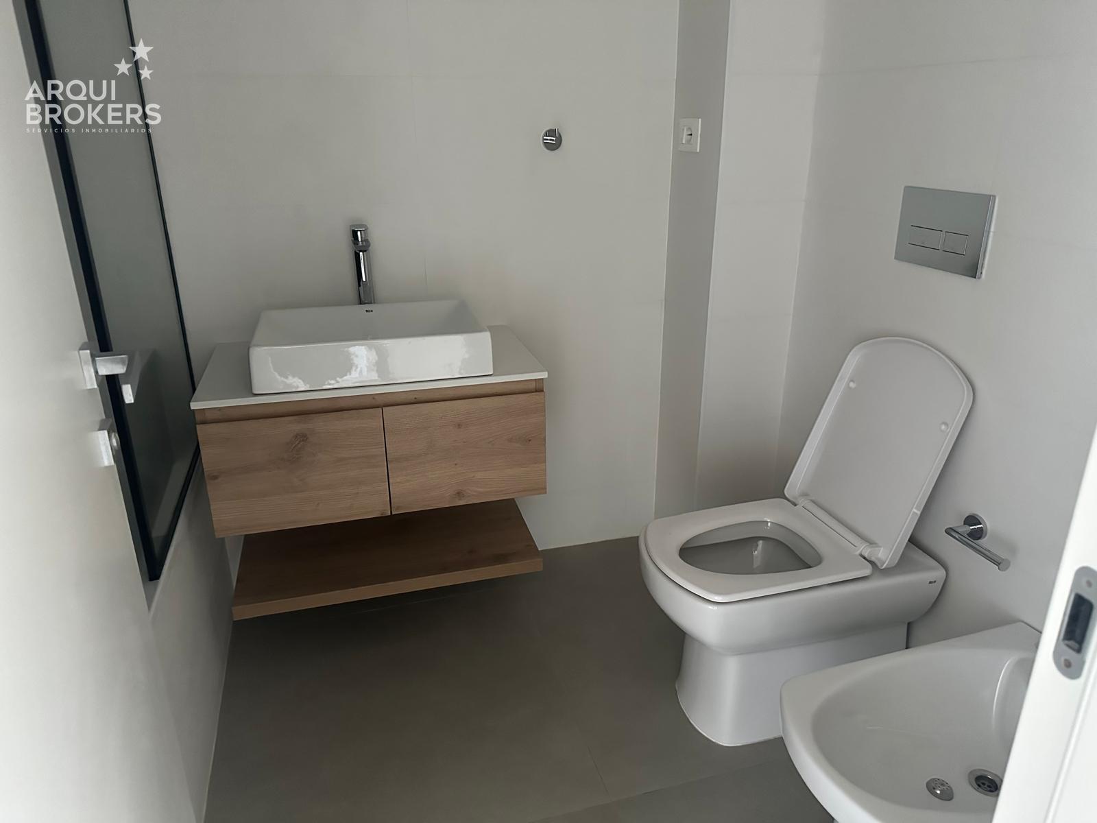 Apartamento de tres dormitorios en alquiler en Parque Roosevelt - 1007 · Foto 9