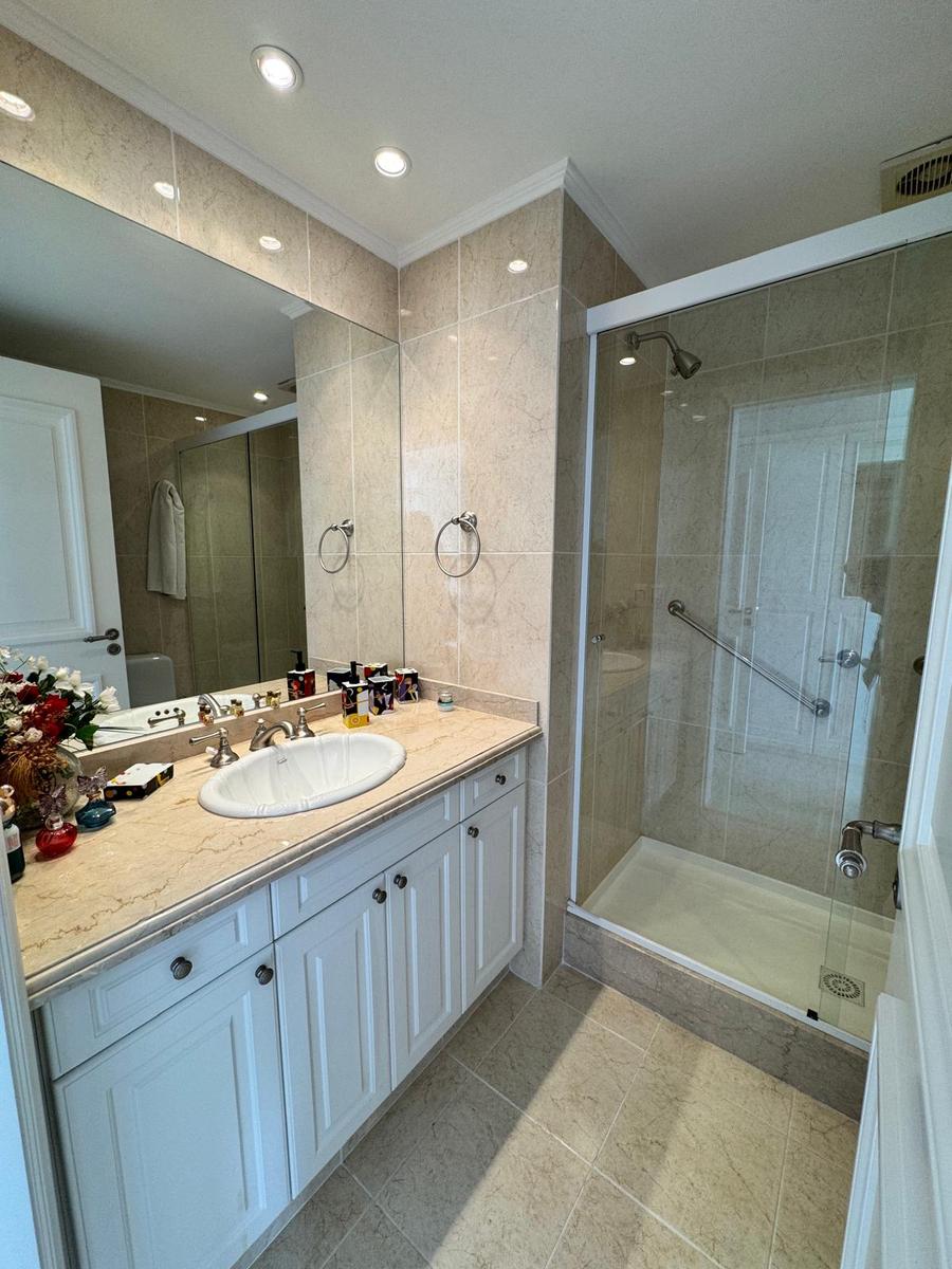 Espectacular unidad con vista plena al mar · Foto 11