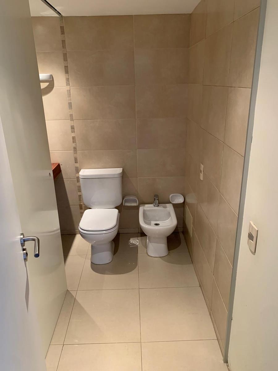 Av Brasil y Berro, piso alto, torre moderna con amenities, 85 m2, 3 dormitorios, gge x 2 !! · Foto 10