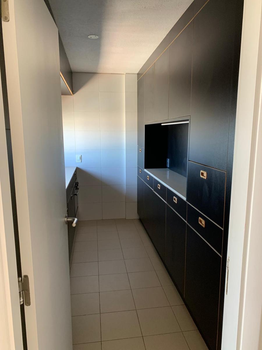 Av Brasil y Berro, piso alto, torre moderna con amenities, 85 m2, 3 dormitorios, gge x 2 !! · Foto 12