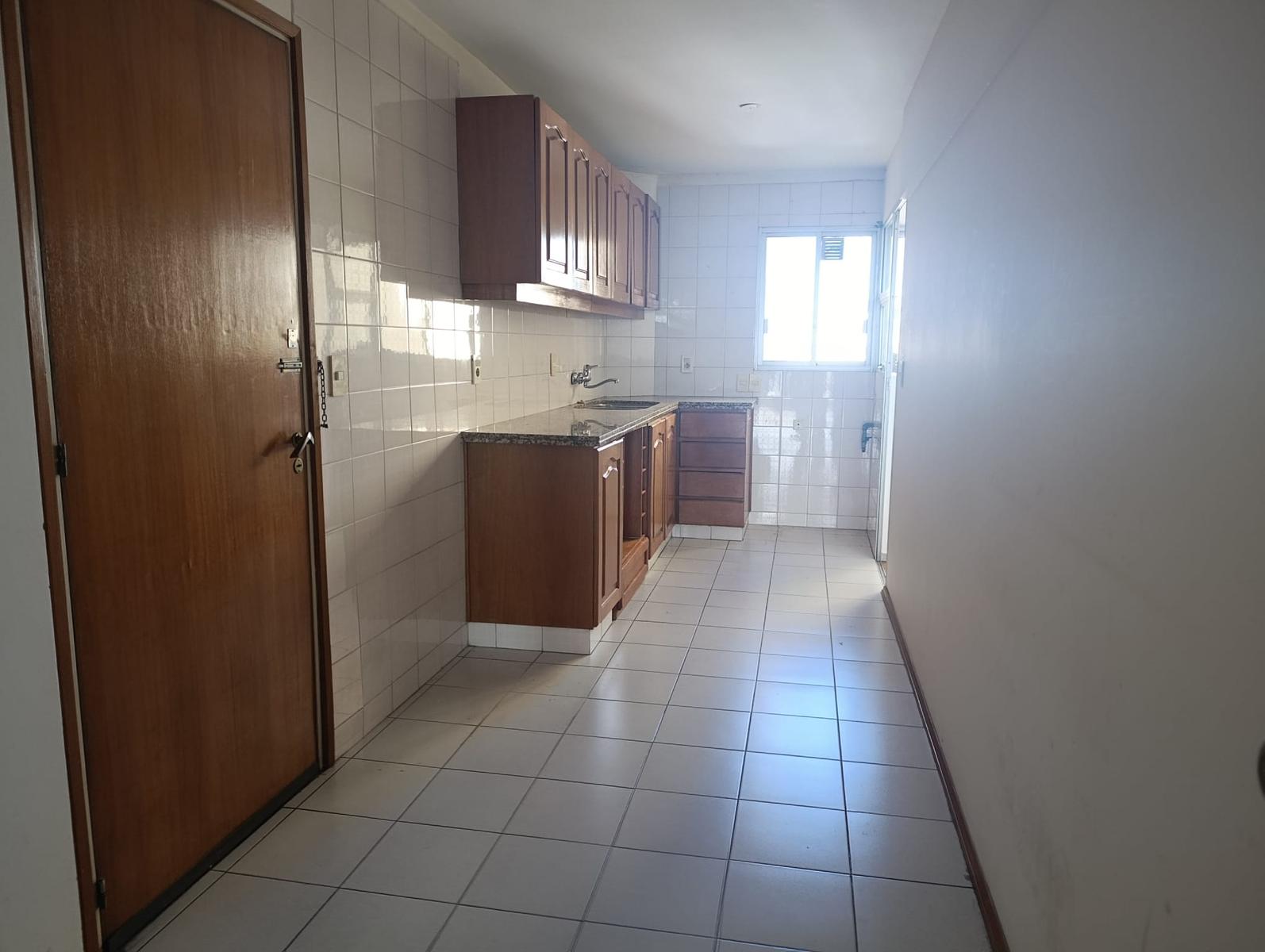 Golf, piso alto, vista, 100 m2 , 3 dormitorios, 3 baños, garaje !! · Foto 9