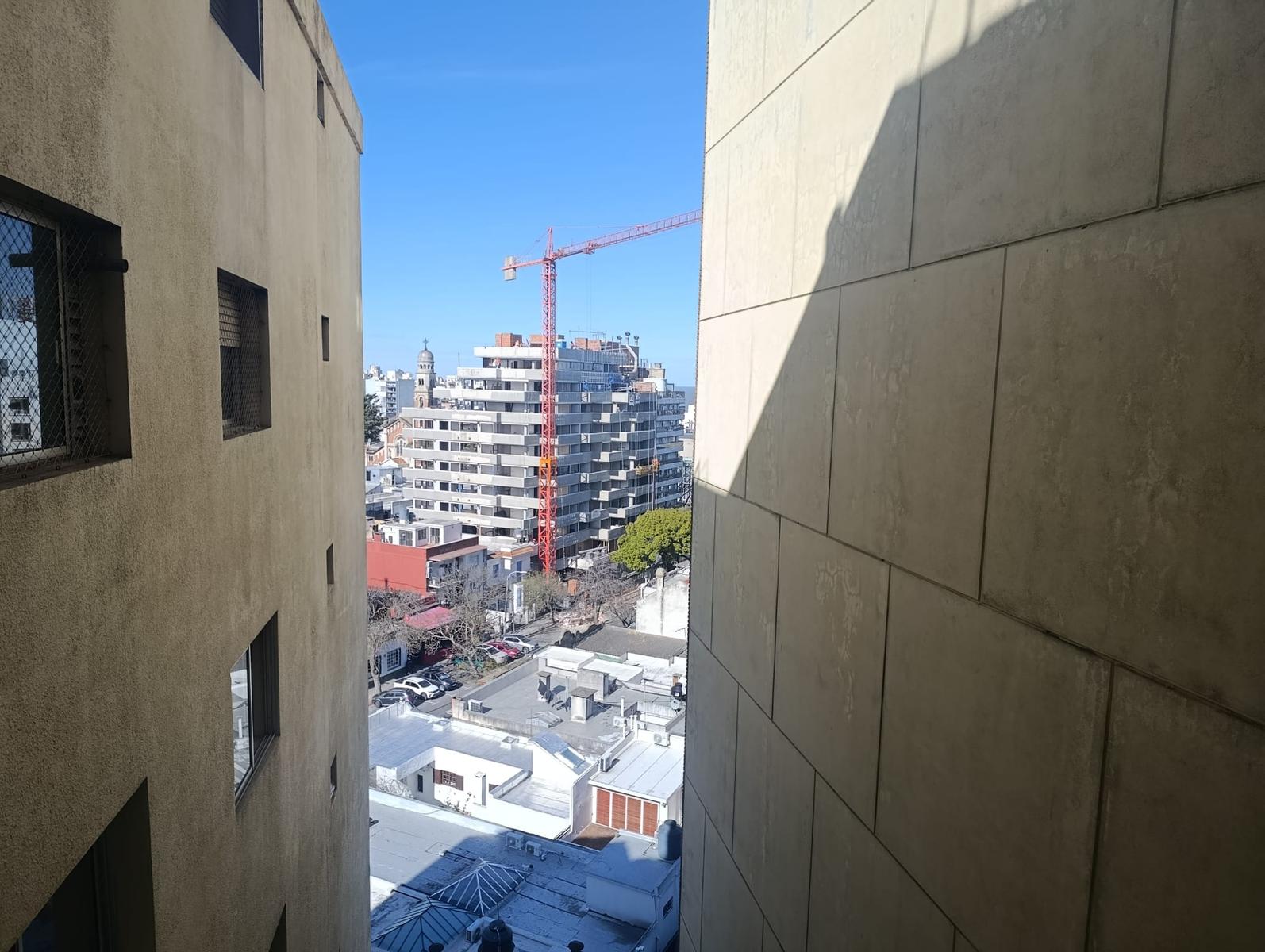 Golf, piso alto, vista, 100 m2 , 3 dormitorios, 3 baños, garaje !! · Foto 11