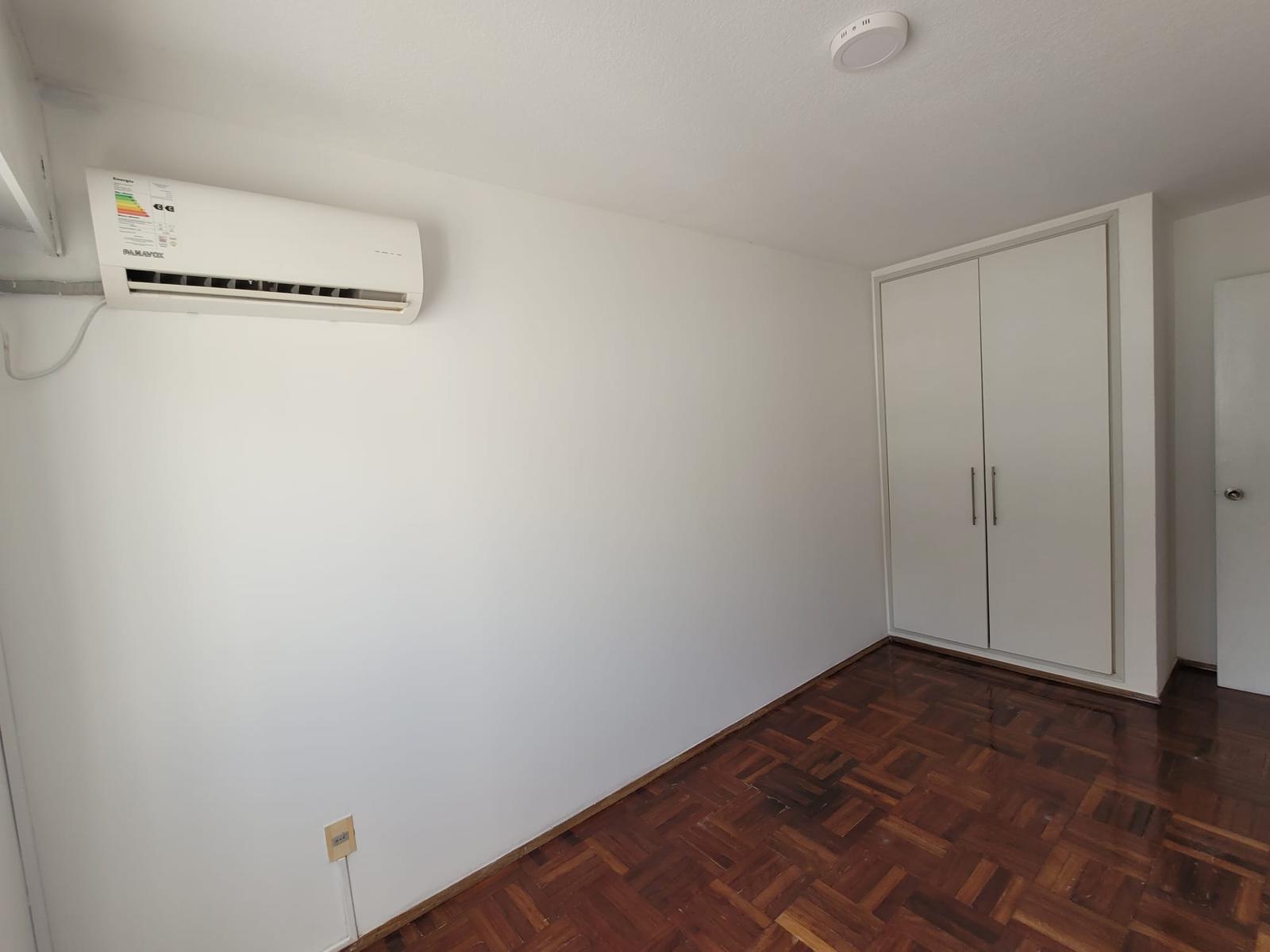Apartamento al frente , 2 dorm, Centro · Foto 9