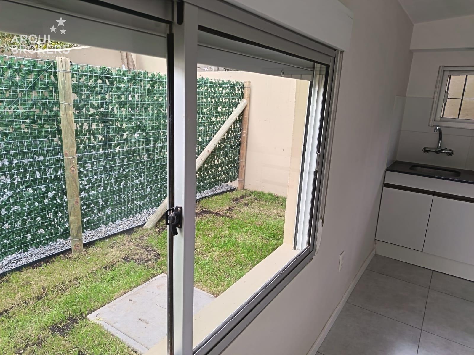 Apartamento de dos dormitorios en alquiler en Carrasco Norte - 013 · Foto 3