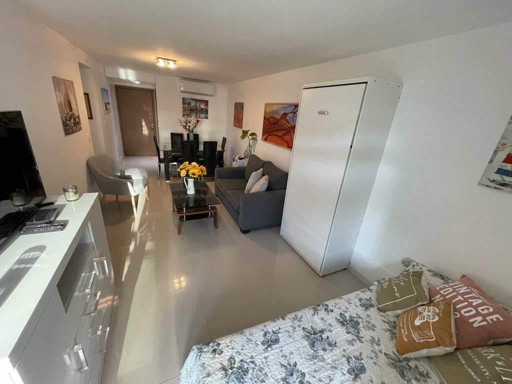 Apto playa brava, 1 dormitorio, terraza, parrillero, servicios · Foto 6