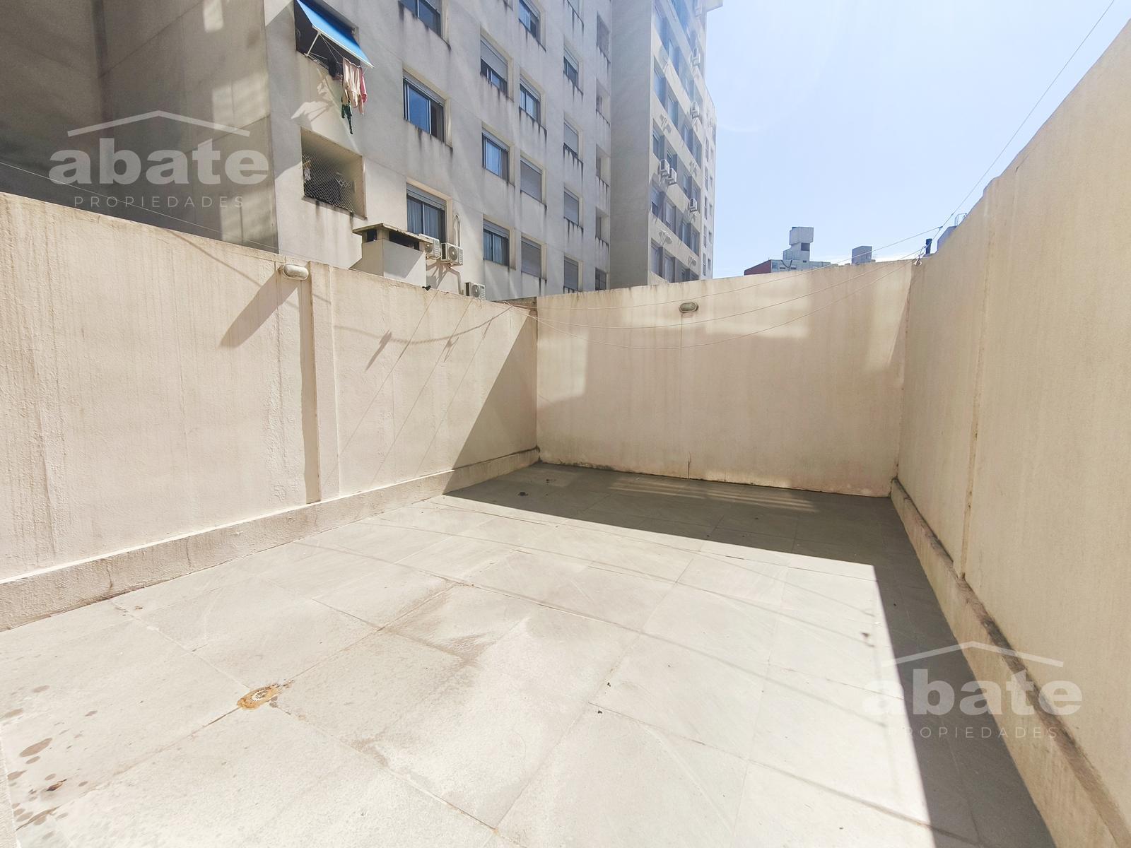 Alquiler 1 dormitorio con patio de uso exclusivo! · Foto 8