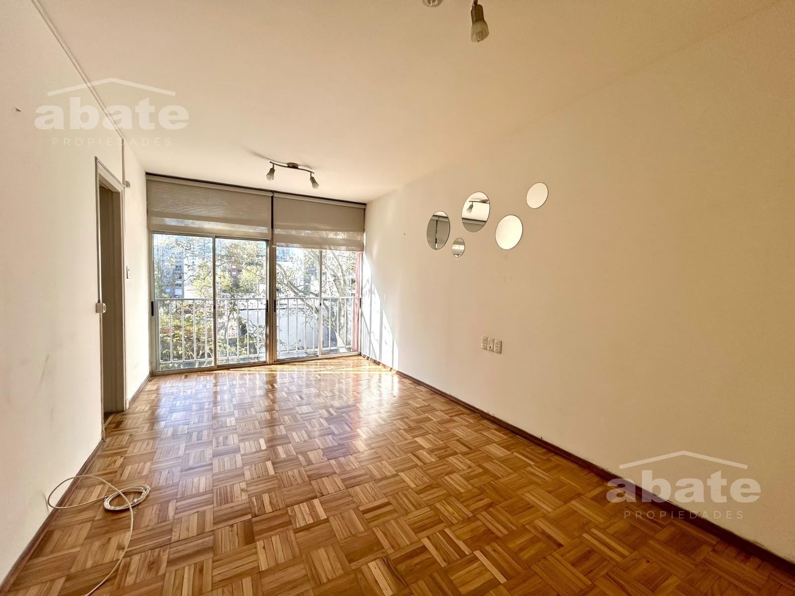 Alquiler apartamento a una cuadra de la Rambla, un dormitorio