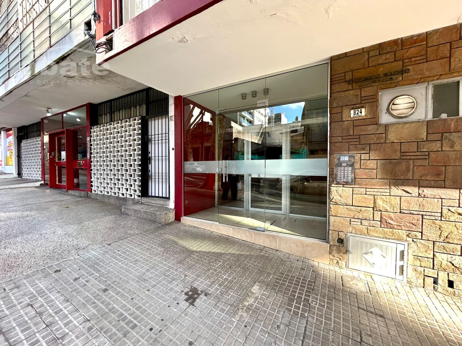 Alquiler apartamento a una cuadra de la Rambla, un dormitorio · Foto 2
