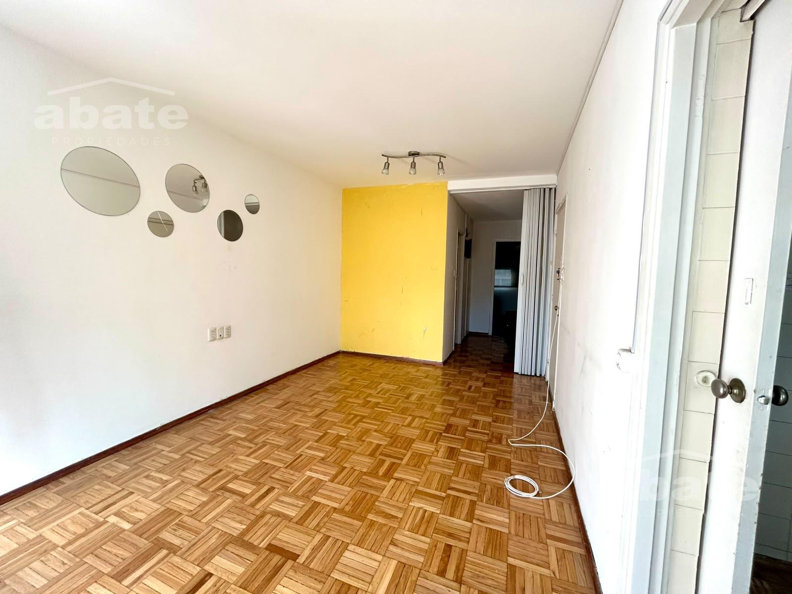 Alquiler apartamento a una cuadra de la Rambla, un dormitorio · Foto 4