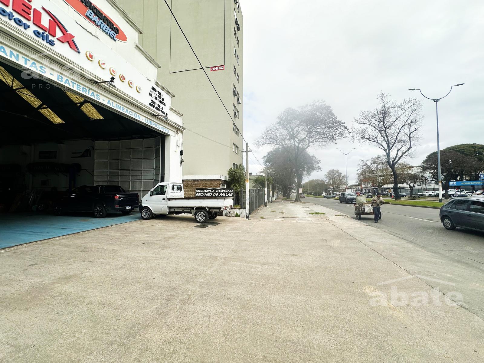 Alquiler depósito 350 m2. Gran Altura. Planta libre · Foto 2
