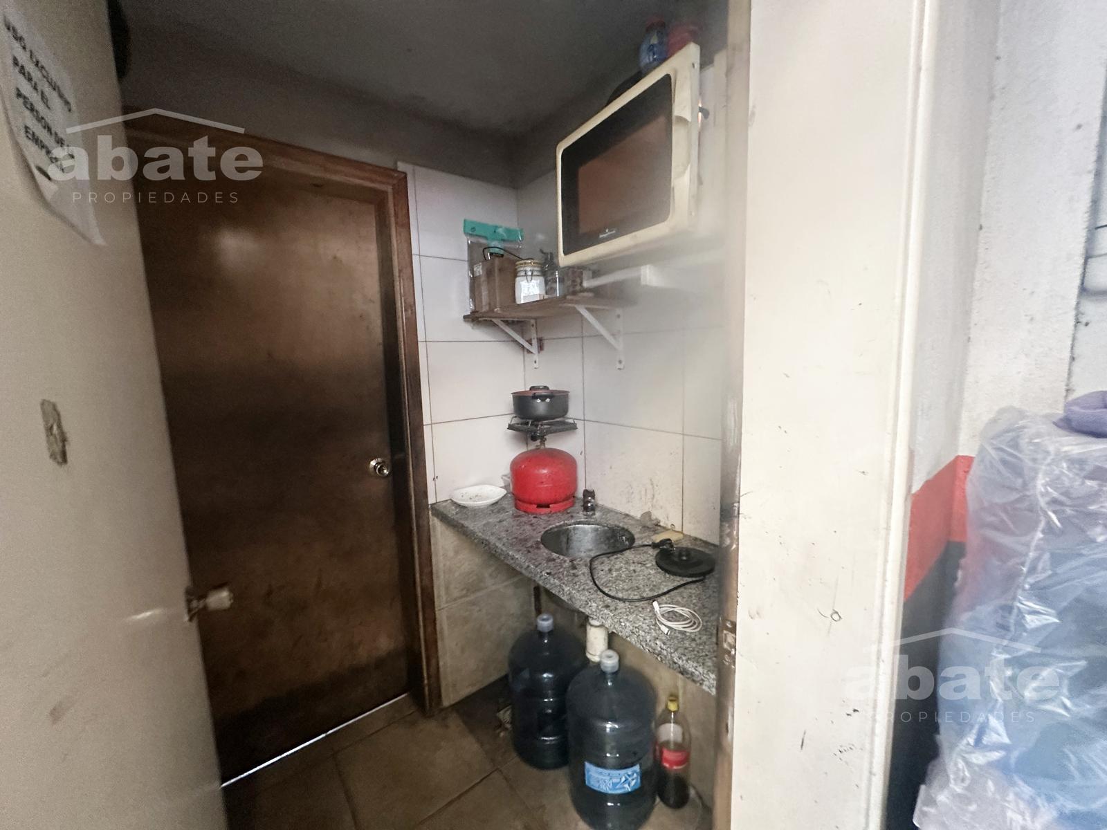 Alquiler depósito 350 m2. Gran Altura. Planta libre · Foto 8