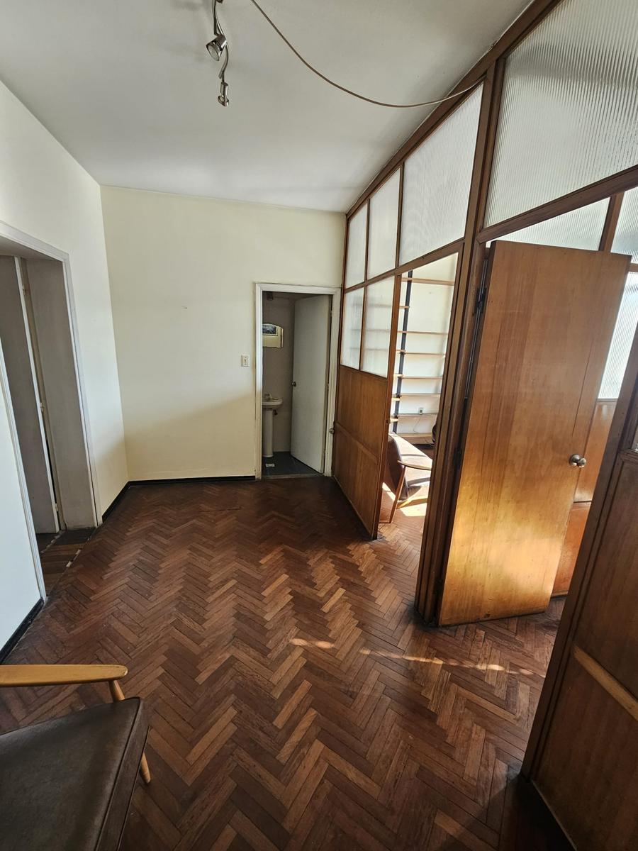 18 y Rio Branco, 28 m2, 3 ambientes ,luminosa !! · Foto 1