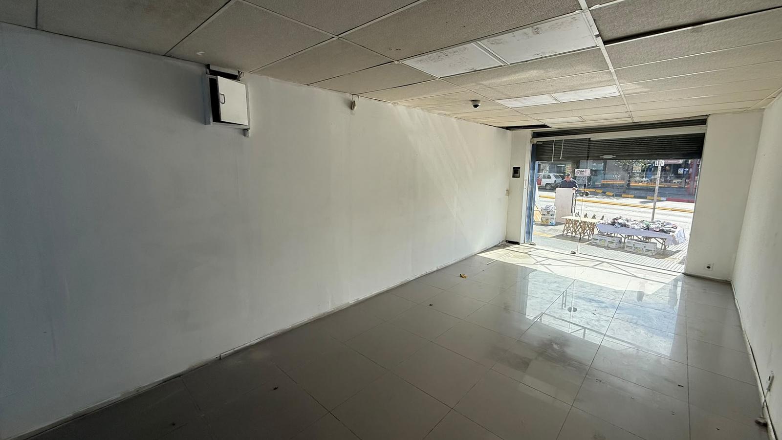 Agraciada esq Sagasta, 60 m2, 4m de frente excelente punto!! · Foto 4