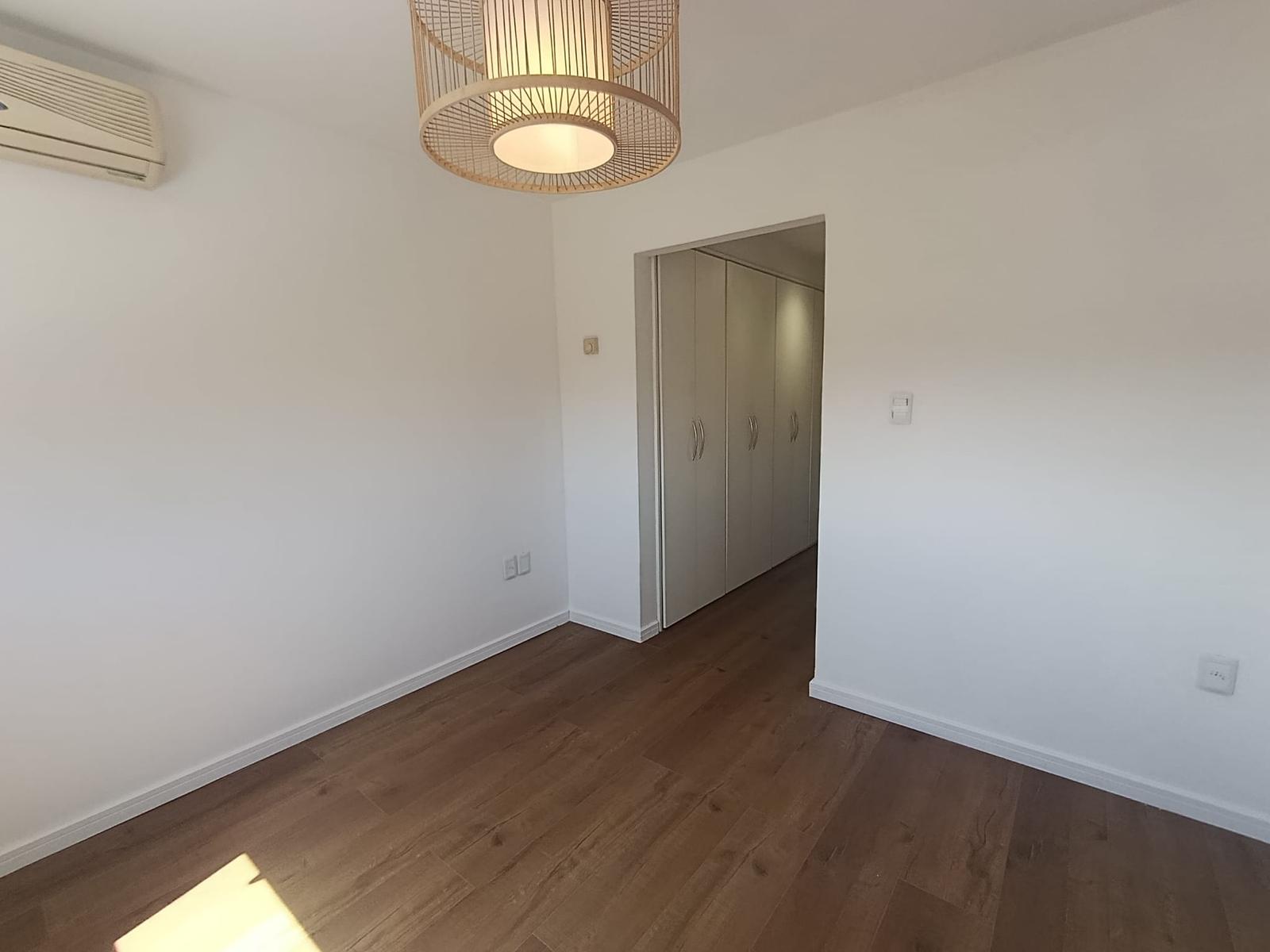 Pent House, vista mar, Puerto del Buceo, 2 dormitorios, 2 baños, gge, terraza con parrillero !! · Foto 11