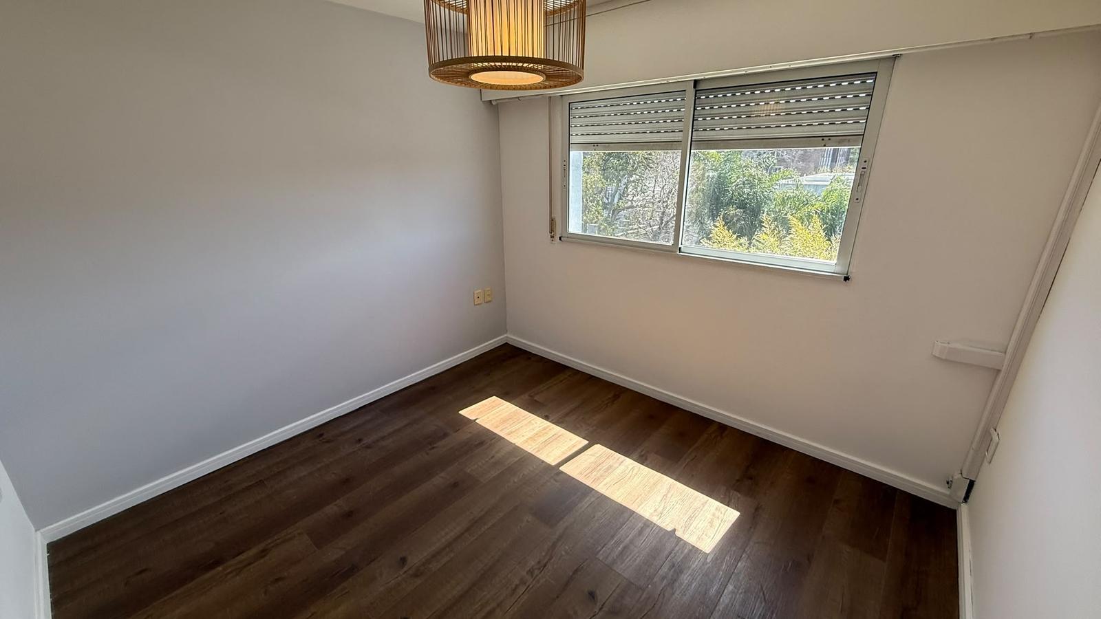 Pent House, vista mar, Puerto del Buceo, 2 dormitorios, 2 baños, gge, terraza con parrillero !! · Foto 12
