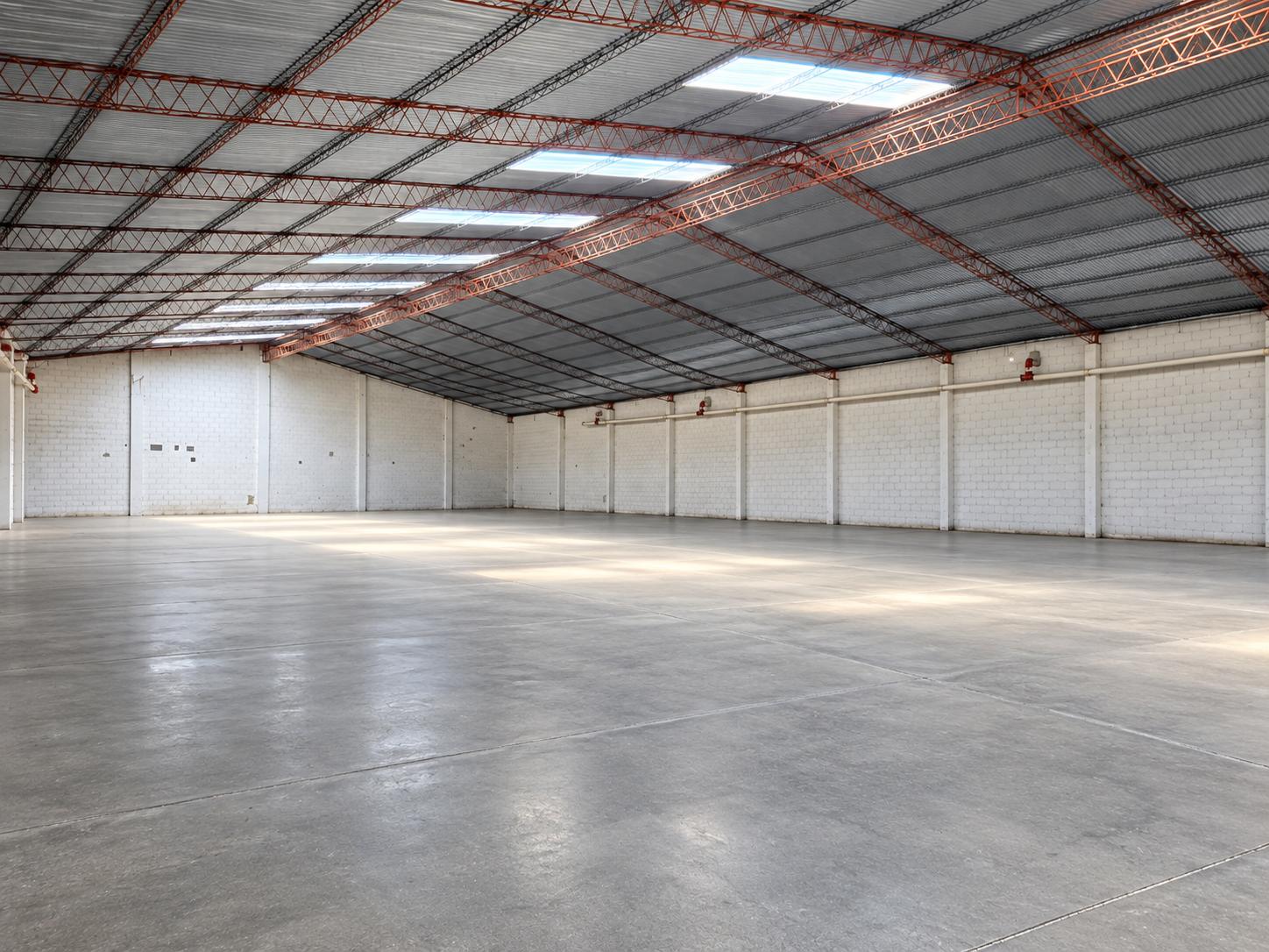 Depósito - Centro Logístico, ruta 67 próximo ruta 5,Las Piedras, 1250 m2 , altura 7 mts, nuevo , vig 24 hs !! · Foto 3