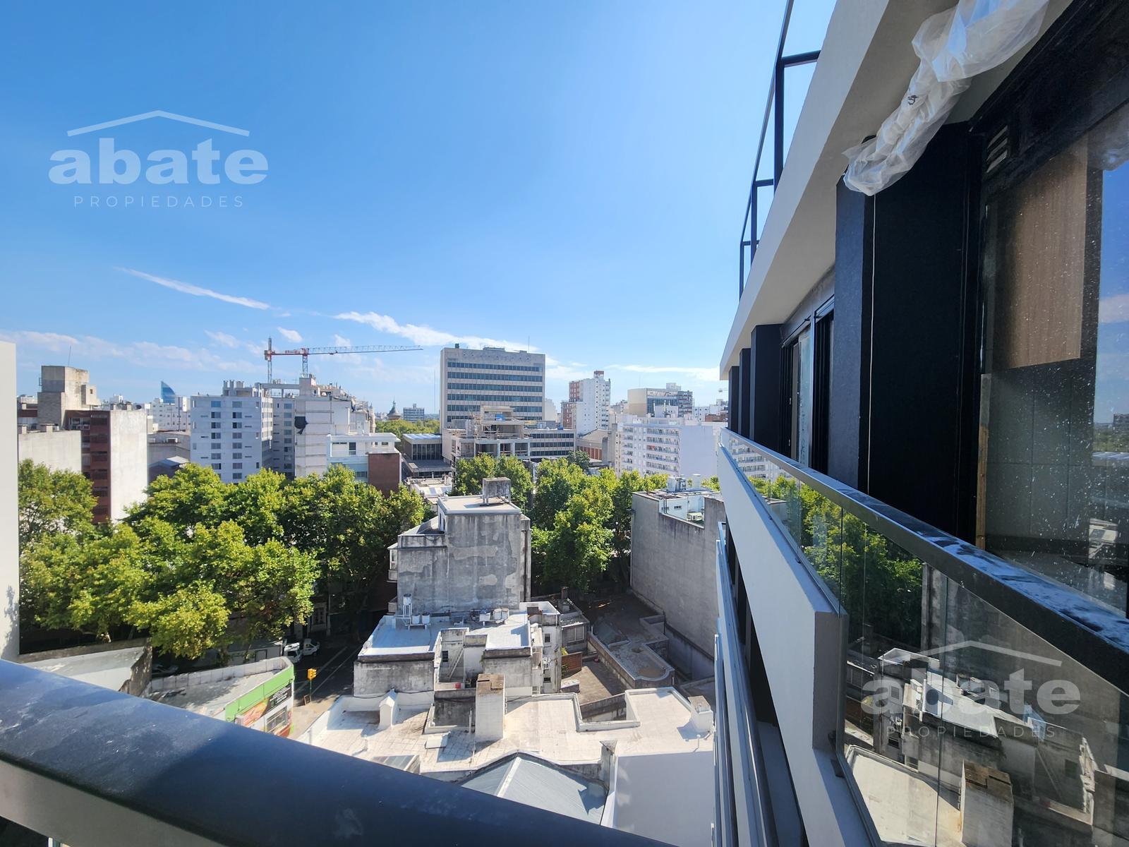 Alquiler Monoambiente piso alto en Cordón, Montevideo · Foto 3