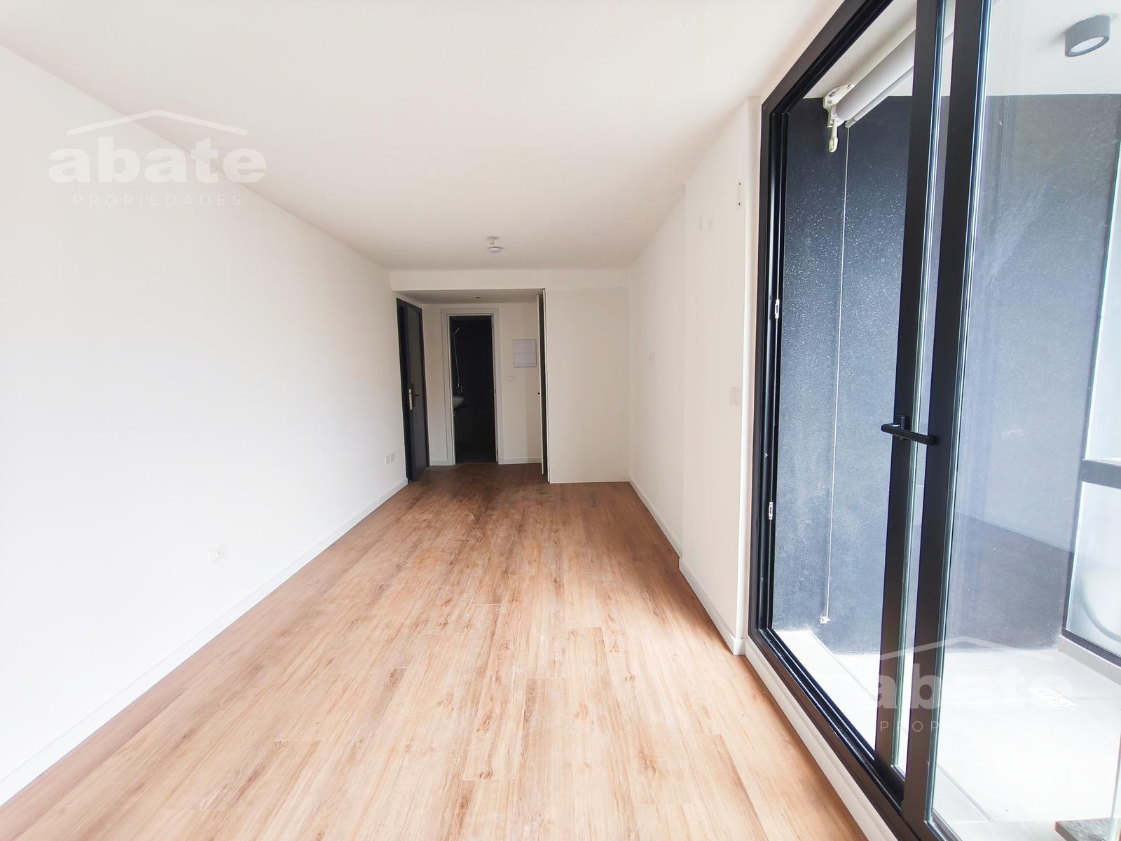 Alquiler Monoambiente piso alto en Cordón, Montevideo · Foto 6