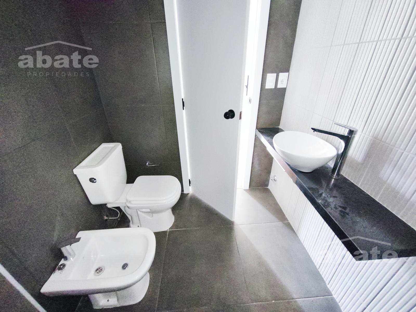 Alquiler Monoambiente piso alto en Cordón, Montevideo · Foto 7